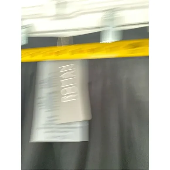 New Roman Black A- Line Skirt Sz 36 - Picture 9 of 11